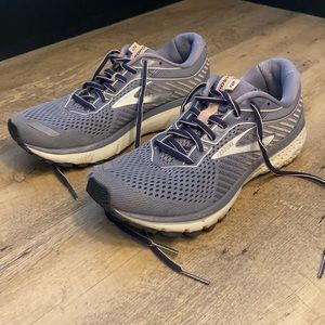 BROOKS RUNNING SHOE